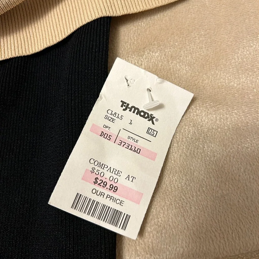 Cyrus Black and Beige Sleeveless  NWT Stretch Droop Neckline Top - Picture 4 of 7